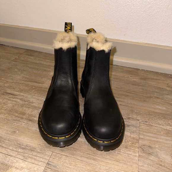 Dr. Martens Shoes - Dr. Martens furry Chelsea boot — SIZE 6